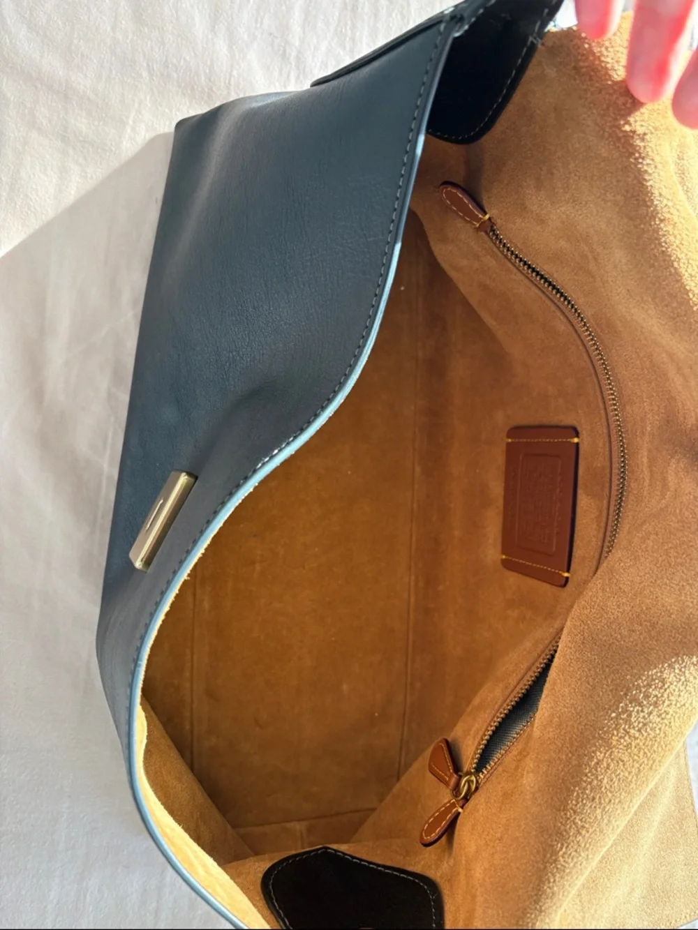 Coach Chelsea 36 Black Leather Flap Shoulder Bag - Picture 5 of 6